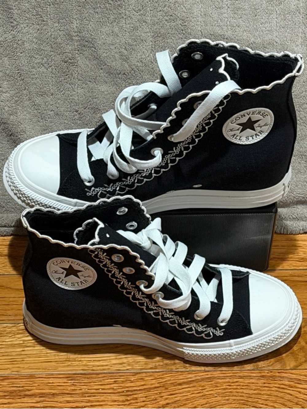 Converse Chuck Taylor All Star Wedge Platform High Flowers Black White Size 9.5